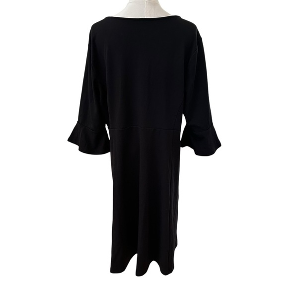 Women's 2X Solid Black Staple Minimalist Curvy Stretch Midi Bell Sleeve Dress - Picture 8 of 8